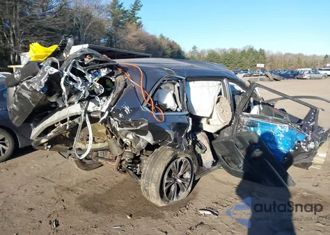 2018 Toyota Highlander Le Plus из США, поврежденный, VIN 5TDBZRFH6JS821067